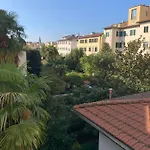 Genesi Otel 2*